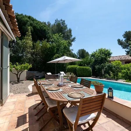 Superbe Jardin, Piscine *
